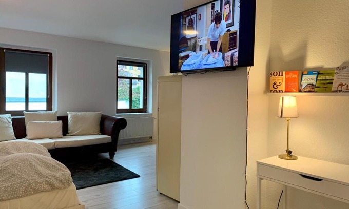 Lindenau Apartment | Hinterhaus Apartment No3