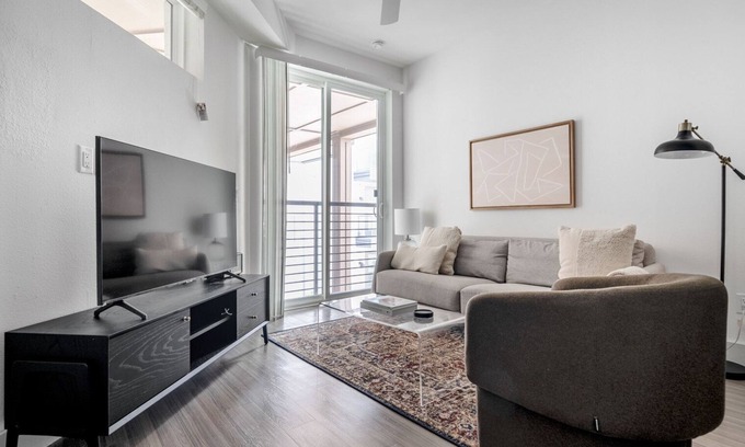 Waller Creek District Apartment | Hip Downtown 1BR w/Deck & Gym, nr Shopping & Food, by Blueground