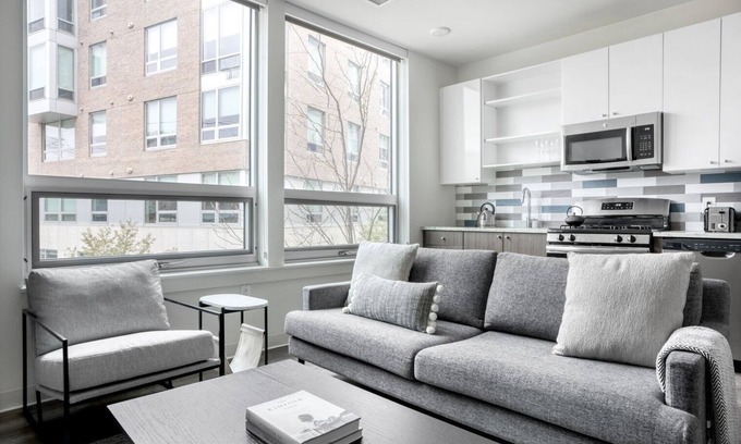 East Cambridge Apartment | Hip East Cambridge Studio w/Gym & W/D, near Lechmere T, by Blueground
