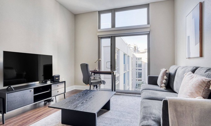 Mission Bay Apartment | Hip Mission Bay 1BR w/Gym & Pool, walk to Caltrain & Muni, by Blueground