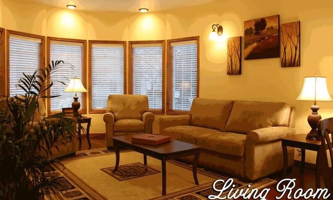 Waitsburg House | Hiromi's House - Minutes from Blue Mountains and Wine Country