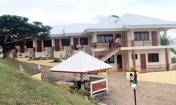 Bogo House | Hisoler's Beach Resort