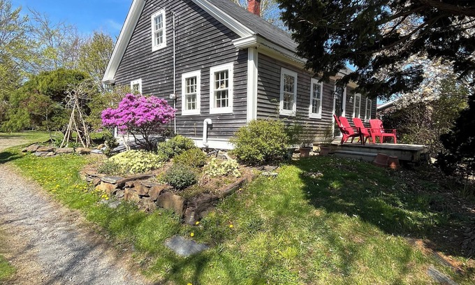 Lunenburg County Other | Historic 1785 Cape/46 acres/water views/6 min to Lunenburg and Hirtles Beach