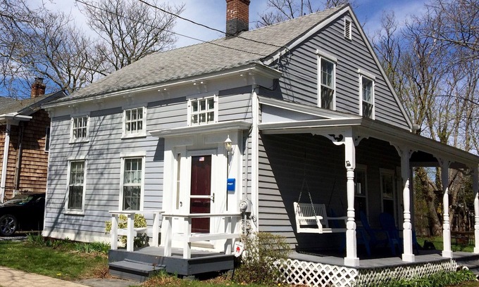 Greenport House | Historic 1830s Greenport Home