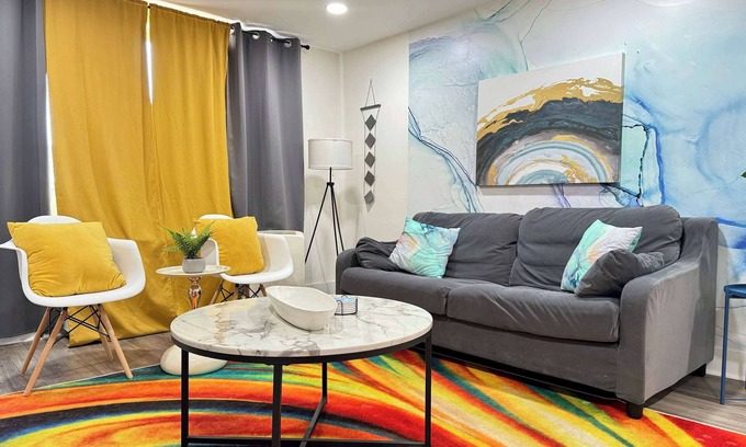 Downtown Atlanta Apartment | Historic 2B/1B Condo in Atlanta