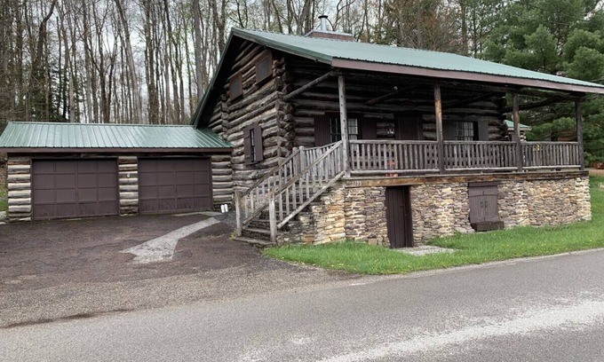 Alpine Lake Cabin | Historic Alpine Lakeside Manor