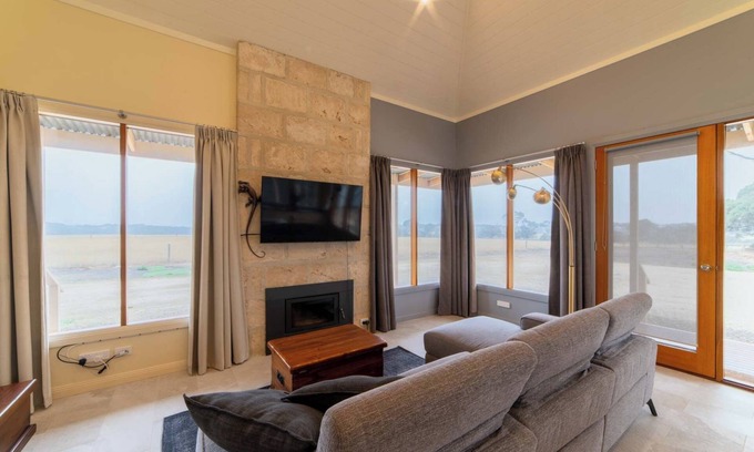 Macgillivray Cottage | Historic and Charming Cottage with Modern Comfort and Two King Suites