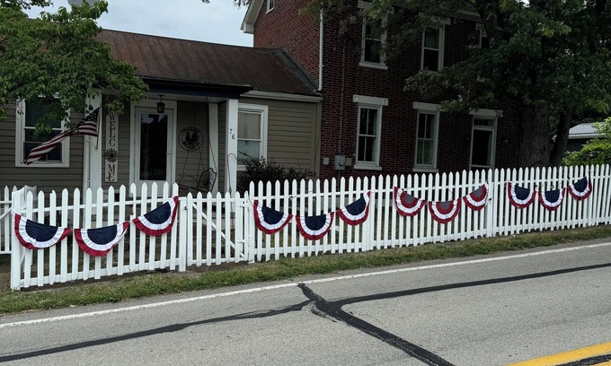 West Middletown House | Historic and reportedly haunted1846 fully restored pet-friendly house for you.