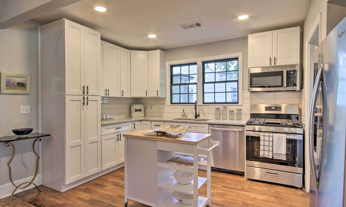 Augusta Cottage | Historic Augusta Cottage w/Mid Century Vibe!