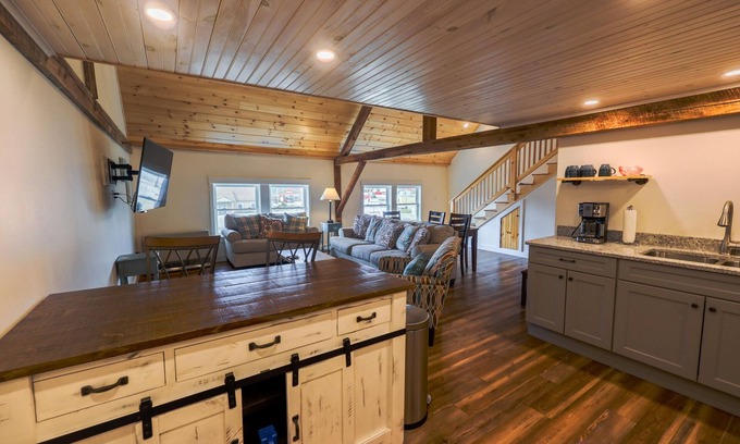 Greenville Apartment | Historic Barn Suites