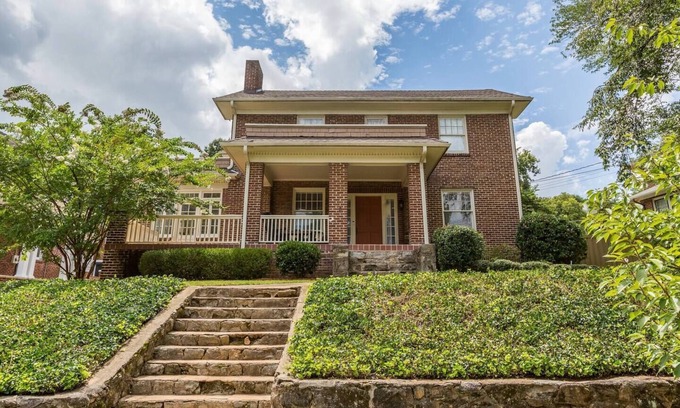 Winston - Salem House | Historic Beauty: 5BR Home with Yard Near Hospital