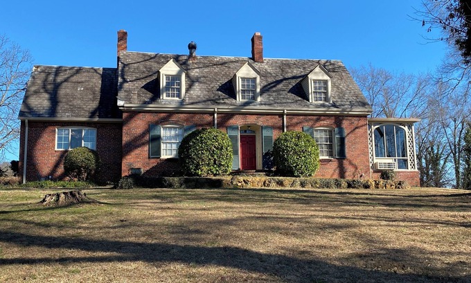 Cartersville House | Historic Brookehill Downtown Cartersville 4 bedrooms near Lakepoint