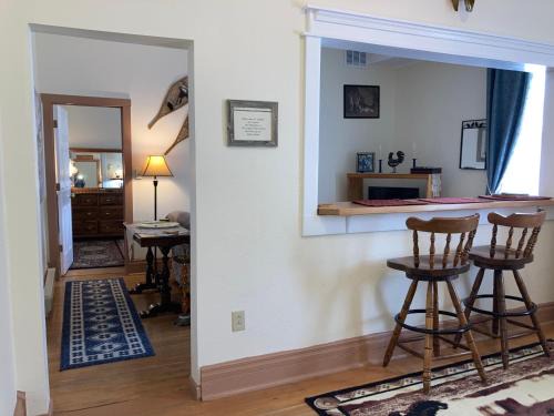 Buffalo Apartment | Historic Capitol Hotel Vacation Suites Downtown