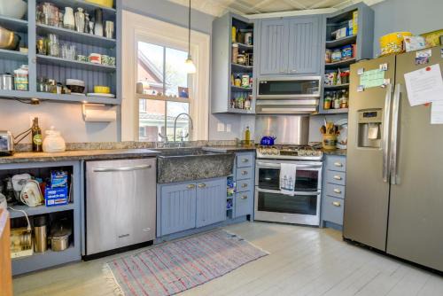 Portland House | Historic Casco Bay Home on Great Diamond Island