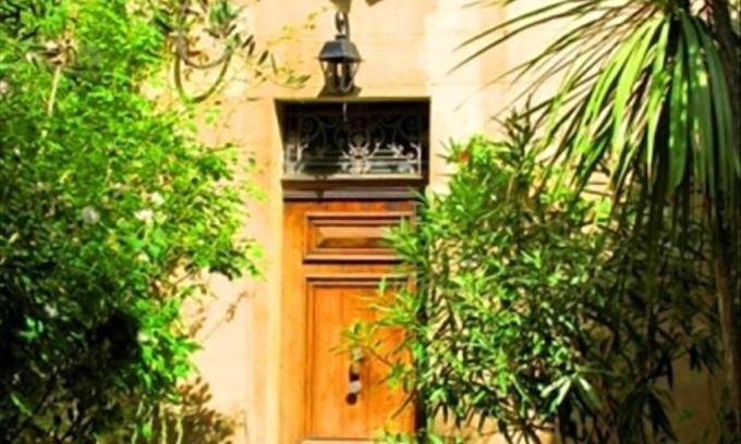 Aix-en-Provence Historic Centre Apartment | Historic Center: Classic Town House Apt., Elegant, Calm, Sunny With Garden Views