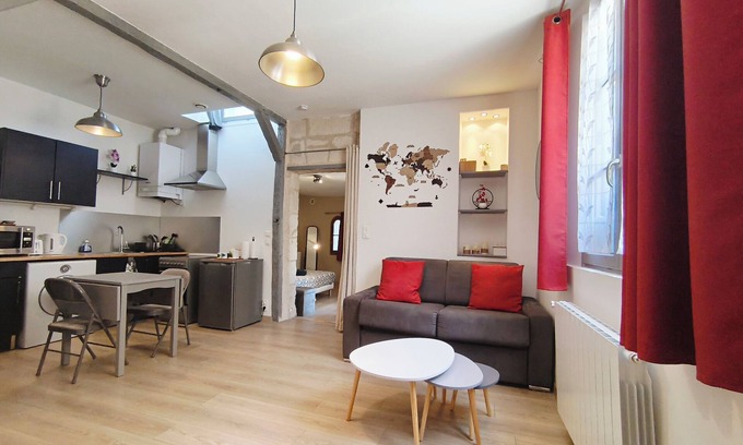 Amboise Apartment | Historic center of Amboise, renovated apartment with free private parking