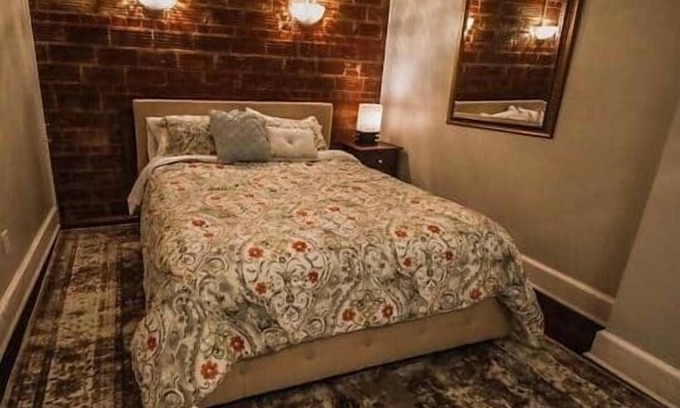 Fourmile Apartment | Historic Charm: 5 Star Comfort