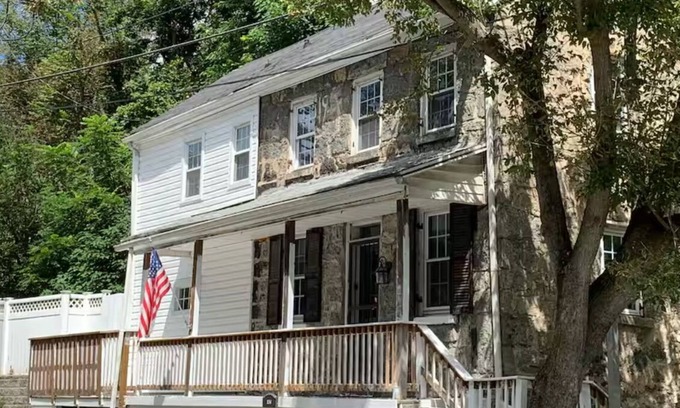 Ellicott City House | Historic Charm, Modern Comfort