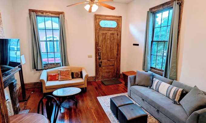 Bywater House | Historic charm & modern comfort near Frenchmen St!