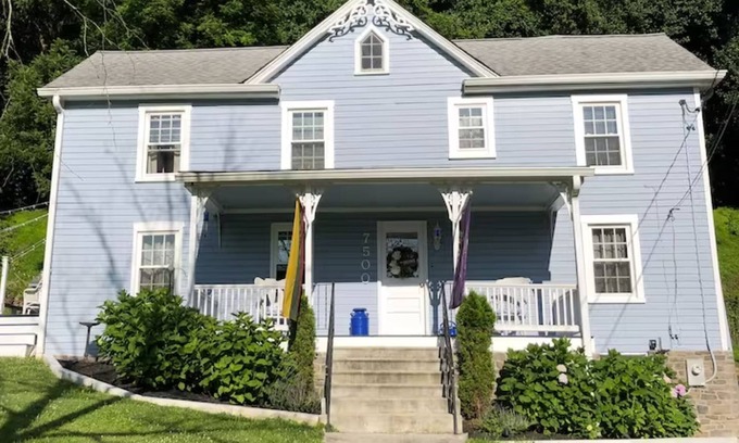 Sykesville House | Historic charmer w/firepit surrounded by restaurants, shops and hiking trails