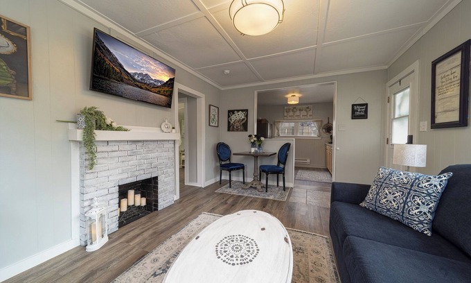 Grand Junction Cottage | Historic, Charming GJ Downtown tiny home- Best location!