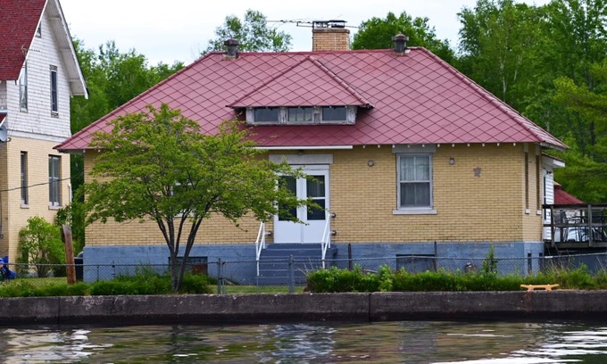Lake Linden House | Historic Coast Guard station on Keweenaw Bay, walking distance to beach!