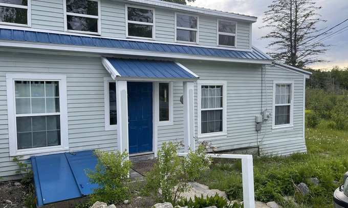 Searsport Cottage | Historic cottage in seaside village of Searsport. Pet friendly!