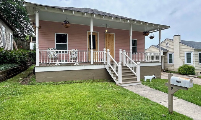 Vicksburg Cottage | Historic Cottage