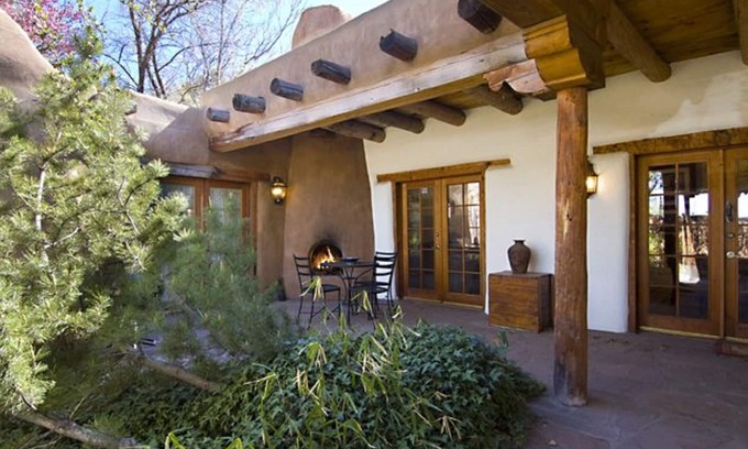 Historic Eastside House | Historic Downtown 2BR 2bath Home 3 blocks from Plaza