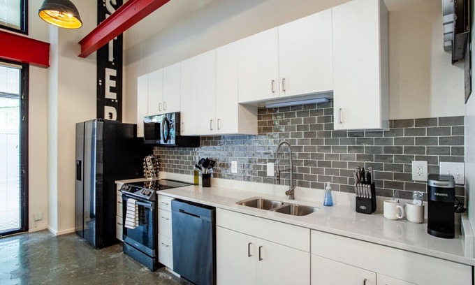 Old City Apartment | Historic Downtown Loft with Modern Flare