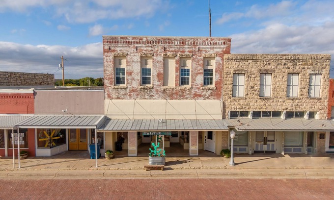 Miles House | Historic Downtown Loft “B” in Miles, TX