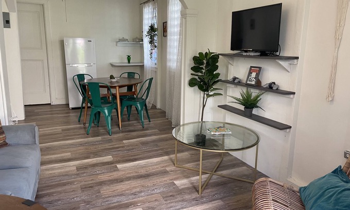 Estate Queens Quarter Cottage | Historic Downtown St. Thomas Cottage - Soursop House