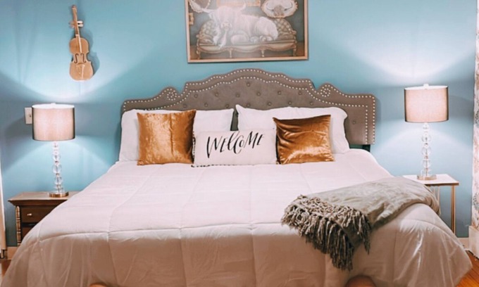 Elizabethton Apartment | Historic Downtown Loft Overlooking Beautiful & Unique Covered Bridge 🐾 Friendly