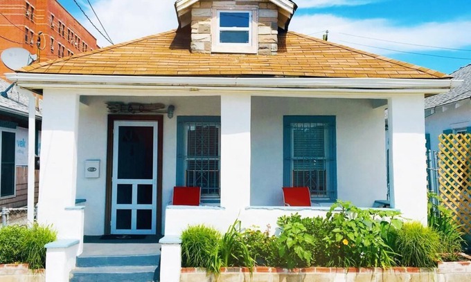 Far Rockaway House | Historic Far Rockaway Beach Bungalow Next To Boardwalk