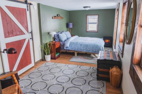 Fairfield Apartment | Historic Farmhouse Apartment