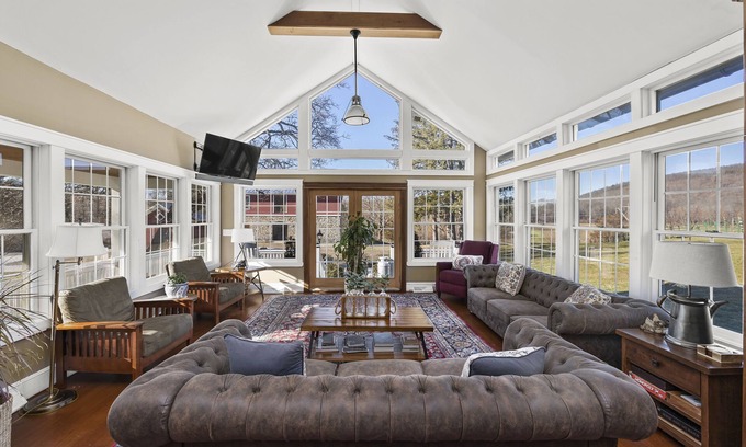 Leeds Other | Historic farmhouse w/private Catskill Creek access. Close to skiing and hiking.