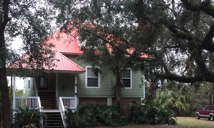 Valona Cottage | Historic Fishing Village, Quite And Private