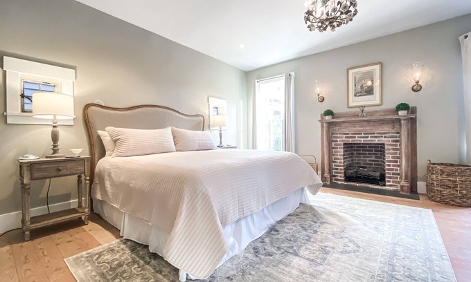 Historic Downtown Apalachicola Apartment | Historic Garden Suite in Beautiful Apalachicola