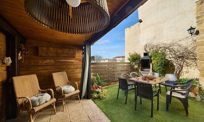 Labastida Villa | Historic Haven by Fidalsa
