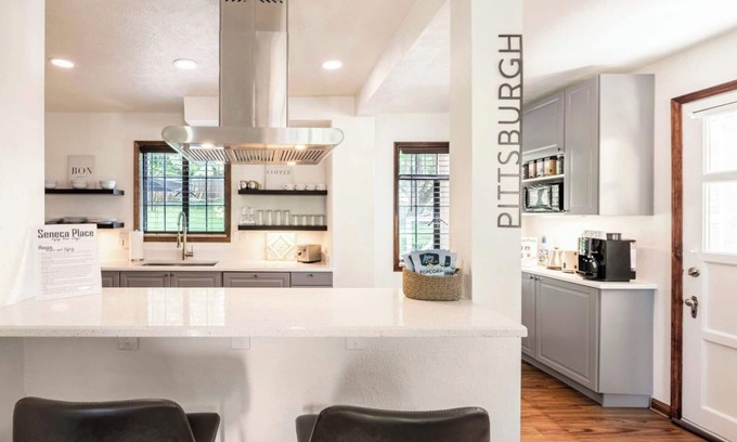 Mount Lebanon House | Historic Home Located in the Quiet Pittsburgh Suburb of Mount Lebanon