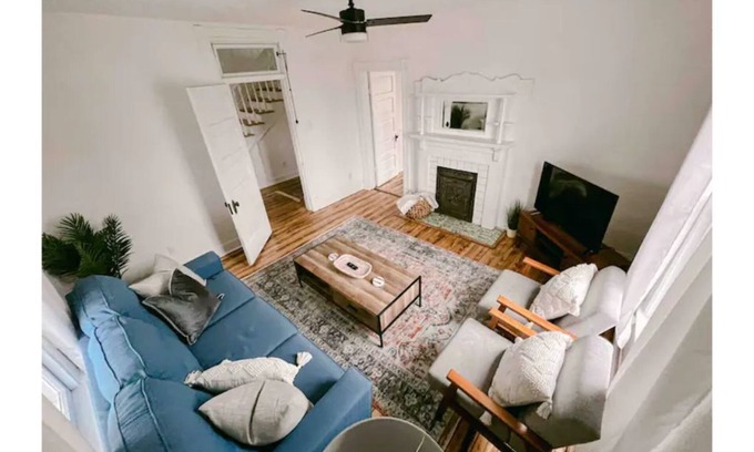 Diamond Hill House | Historic Home- Walking Distance to Downtown