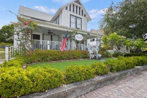Fort Pierce Apartment | Historic Home with Modern Upgrades - Prime Downtown Location