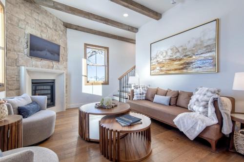 Tetonia House | Historic Homestead with Pond and Teton Range Views