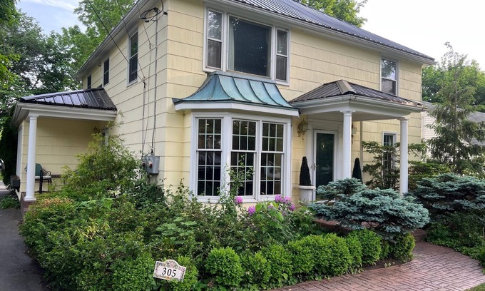 Lewiston House | Historic Lewiston Getaway