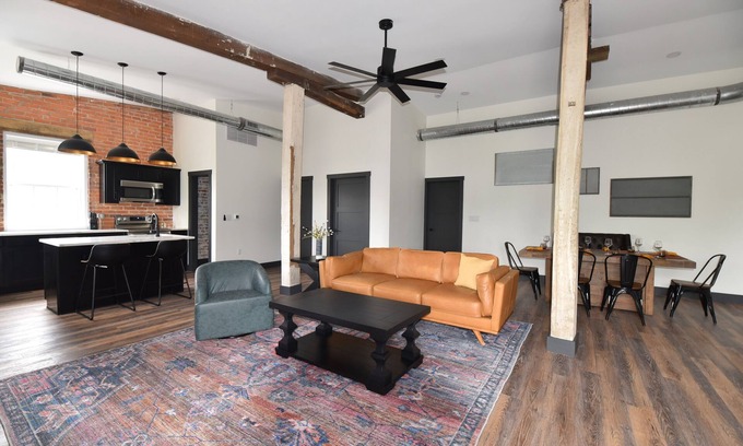 Tipp City Apartment | Historic Loft Apartment 1-Bed, 1 and 1/2 bath with WiFi, AC in lovely Tipp City