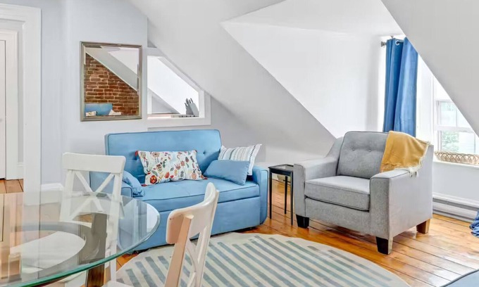 South End Apartment | Historic Loft Best DT Location. Unit 3 5139