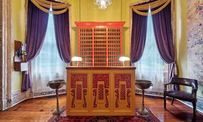 Faubourg Lafayette Villa | Historic Mansion Heated Pool & Courtyard 5br|5.5ba
