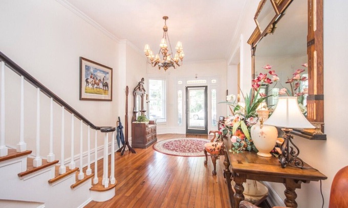 North Upper Street House | Historic Mansion in Downtown Lexington.