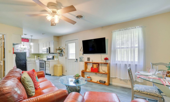 Marthasville House | Historic Marthasville Getaway w/Shared Amenities!