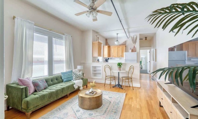 Overlook Apartment | Historic Mississippi - Live Music & Local Shops